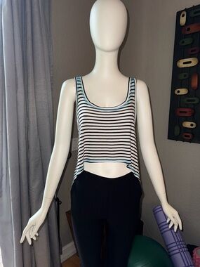 Hi low Striped Blue & White Scoop Neck Cropped Tank Top - rare